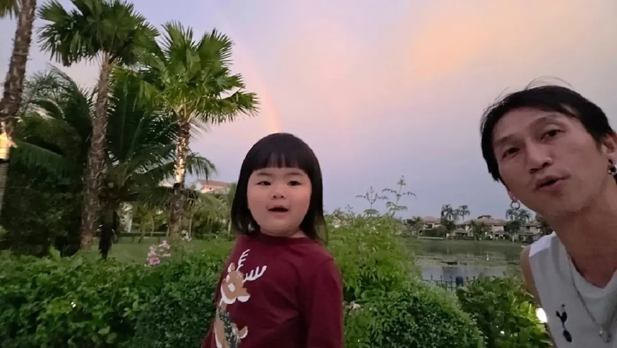 ตูน - ก้อย เปิดวิวหลังบ้าน  เจอสายรุ้งคู่เต็มตาเหมือนภาพฝัน
