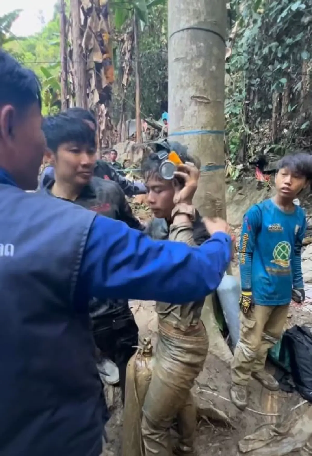 สะเทือนใจ ท้าวอ้วน ลงถ้ำช่วยกู้ภัย ทั้งที่พ่อเป็น 1 ในคนติดถ้ำ