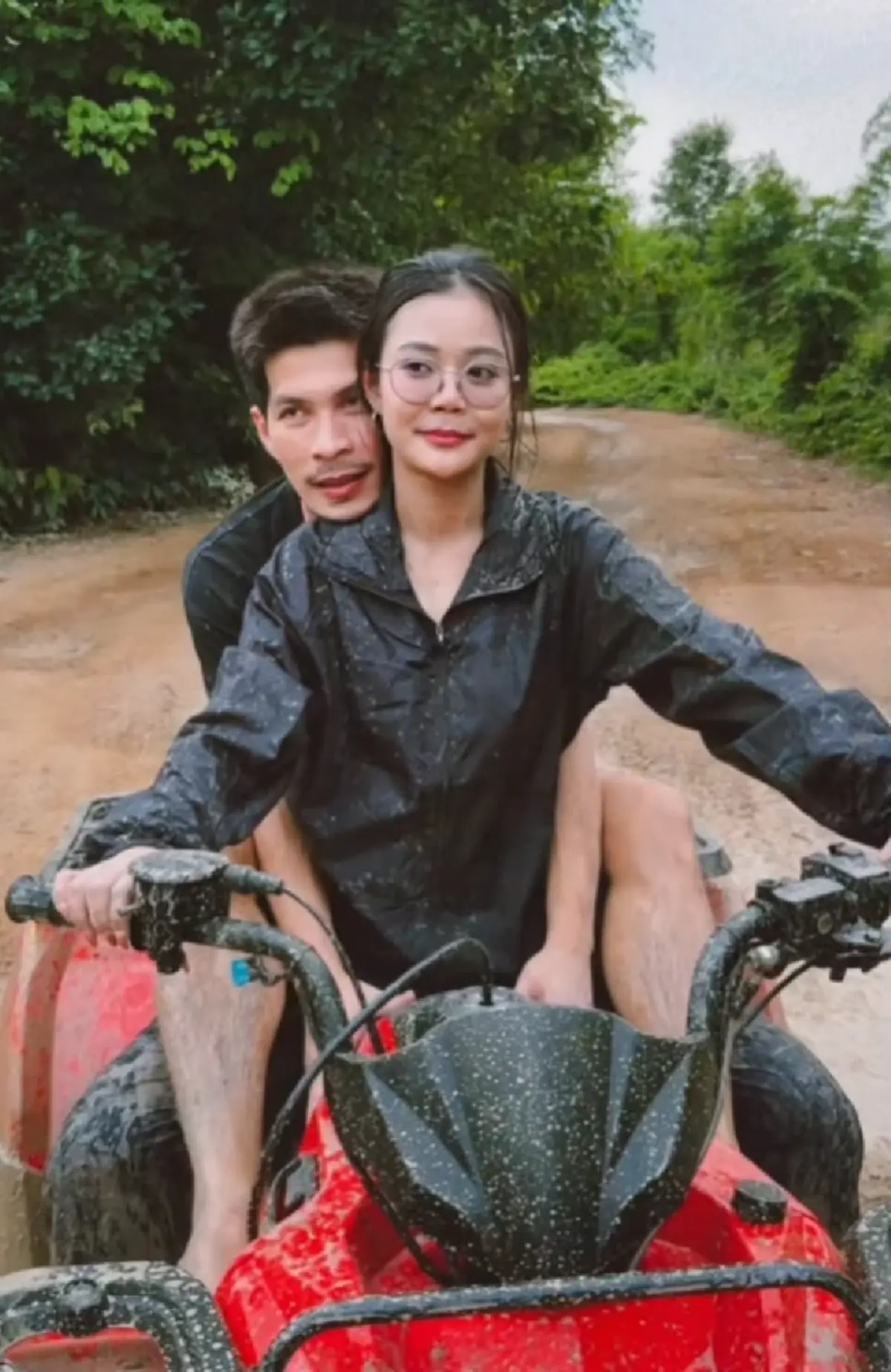 "ลำไย ไหทองคำ" ตอบกลับช่างบิ้วท์อินบอกยังเห็น ปุ้ย L.กฮ. มาที่บ้าน