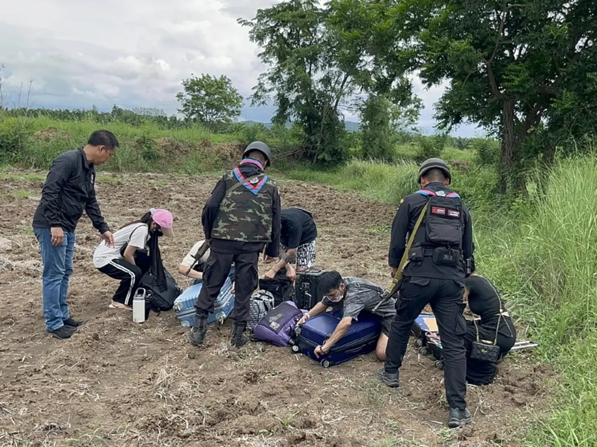 แตกอีกแก๊งเว็บพนันปอยเปต! ทหารพรานรวบ 5 คนไทย ลอบข้ามแดนกลับ