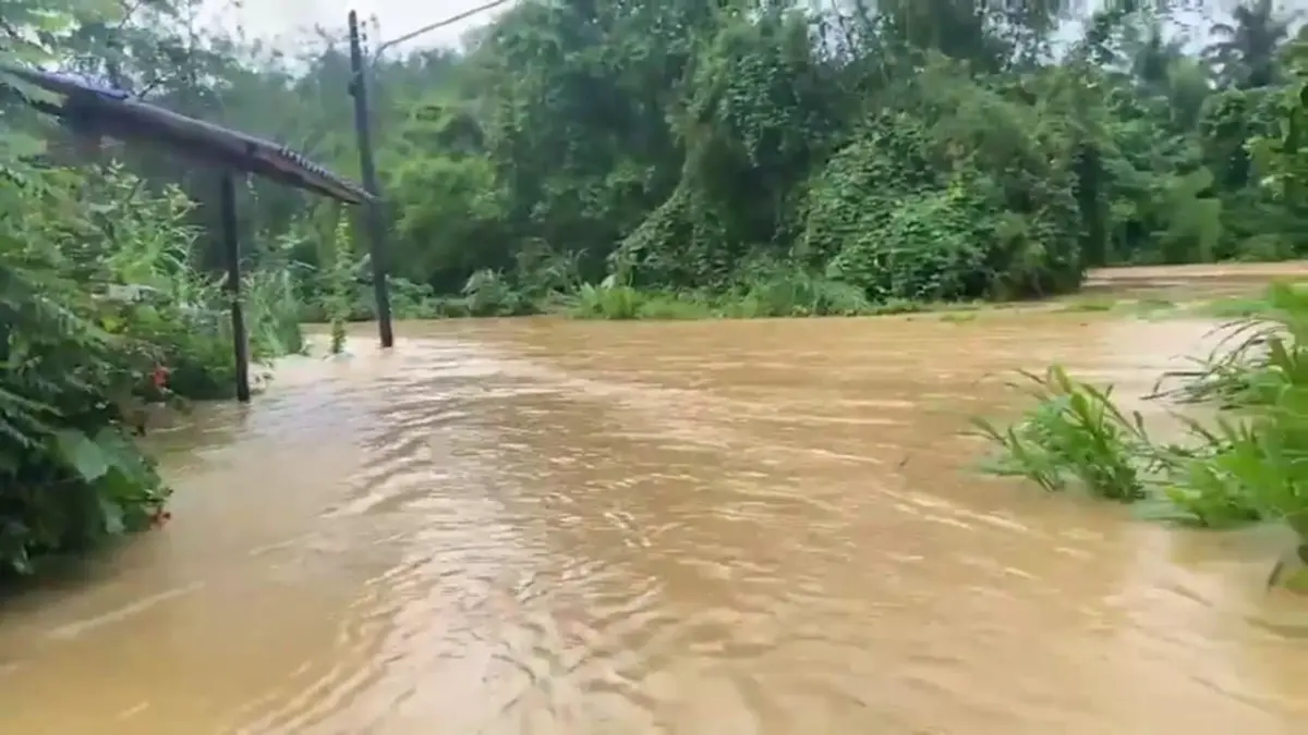 พังงาอ่วมฝนถล่มท่วม 2 อำเภอกว่า 154 หลังเร่งอพยพหนีน้ำป่า