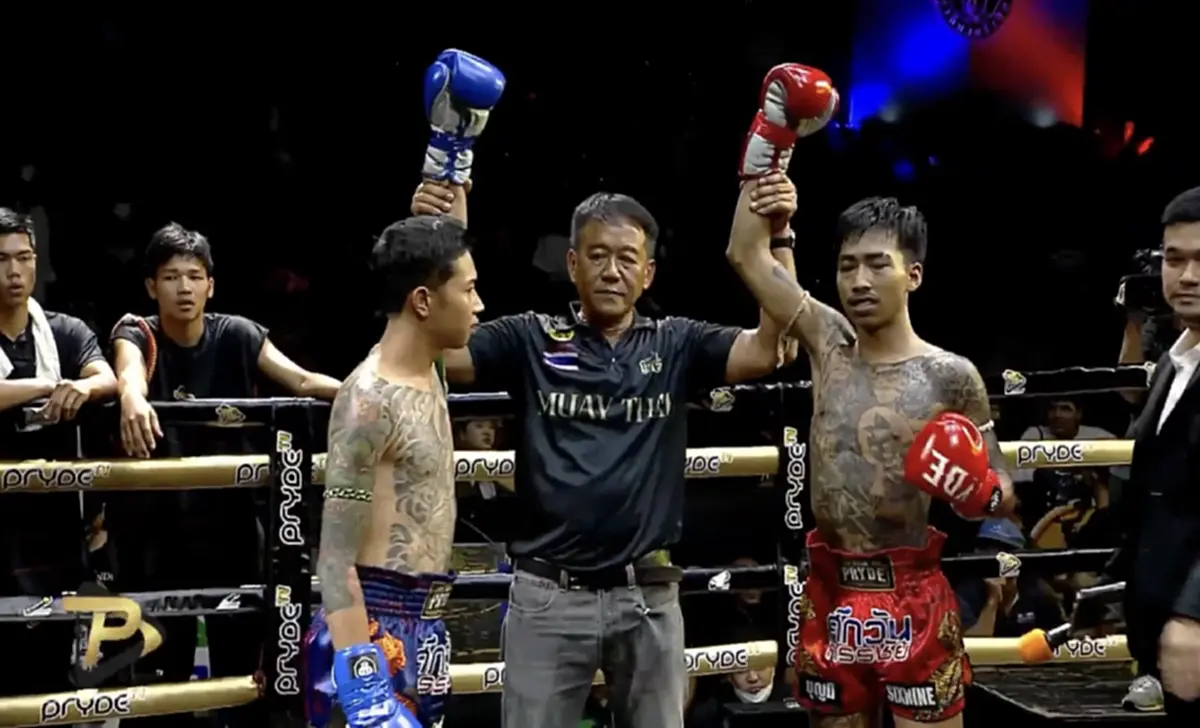 รู้แล้ว "สมรักษ์ คำสิงห์ " กระซิบบอกอะไร "หนุ่ม กรรชัย" บนเวทีมวย
