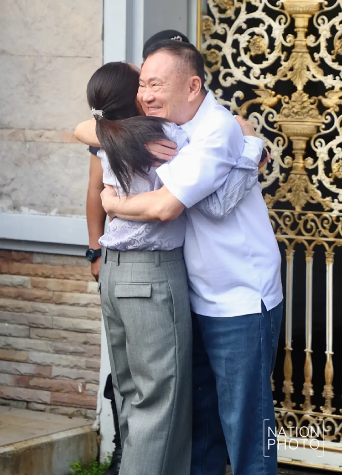 เปิดภาพล่าสุด "น้องไปป์" ลูกชายอดีตนายกฯปู หุ่นฟิตกล้ามแน่น