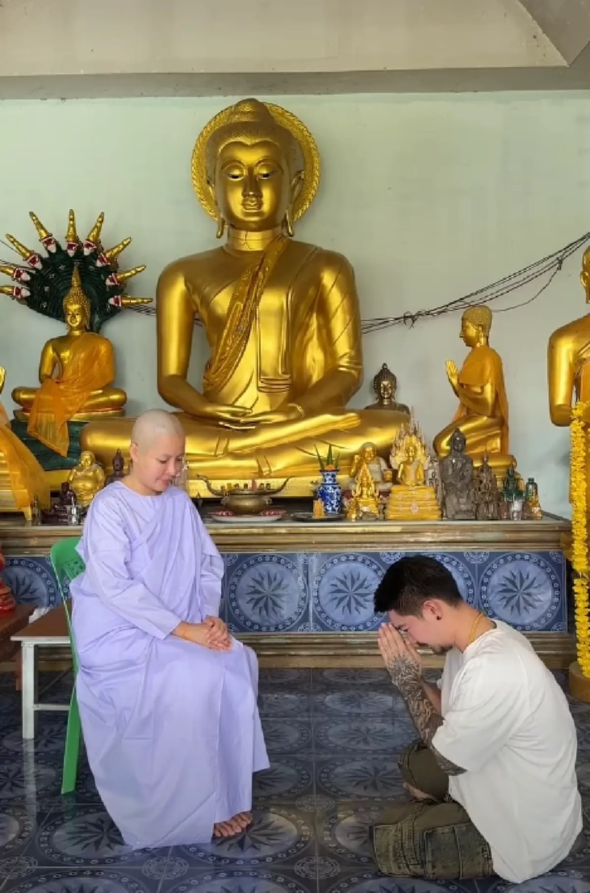 อนุโมทนาบุญ "อีหวึ่ง" อินฟลูฯดัง โกนผมบวชชีแล้ว พร้อมเหตุผล
