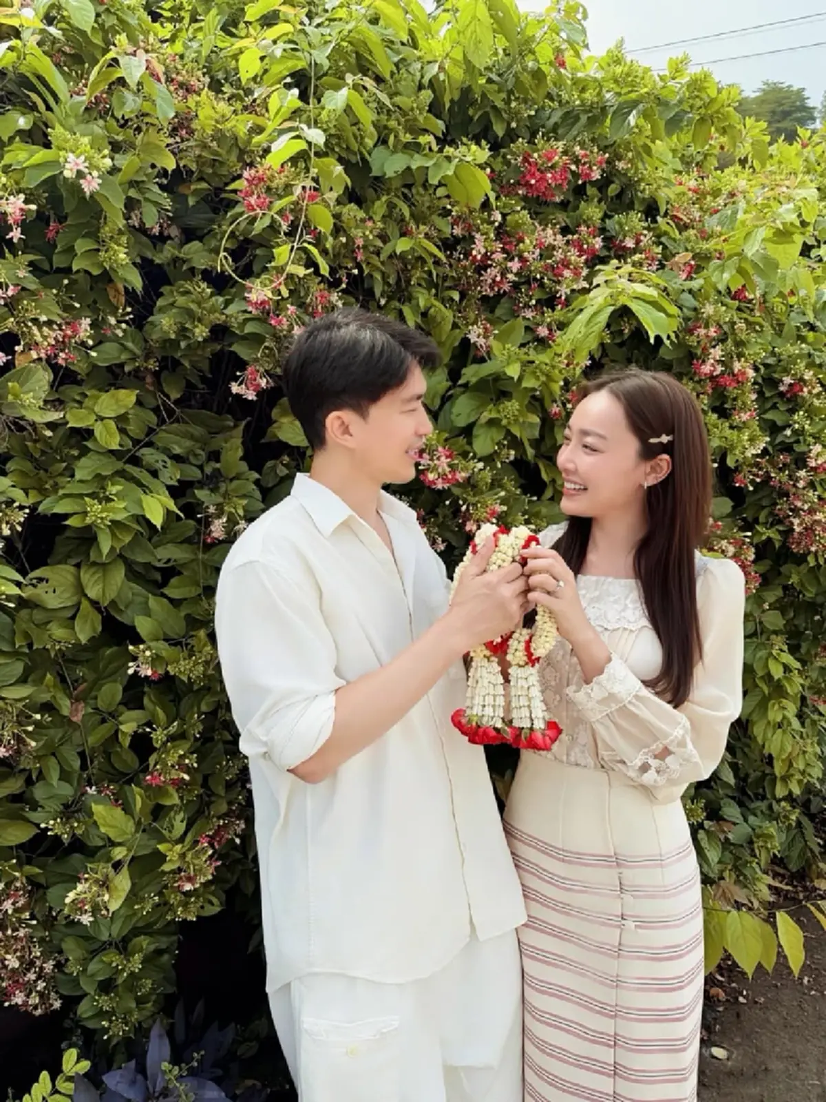 นักแสดงหนุ่ม ควงคุณแม่ มาสู่ขอแฟนสาว นางเอกดัง แล้ว