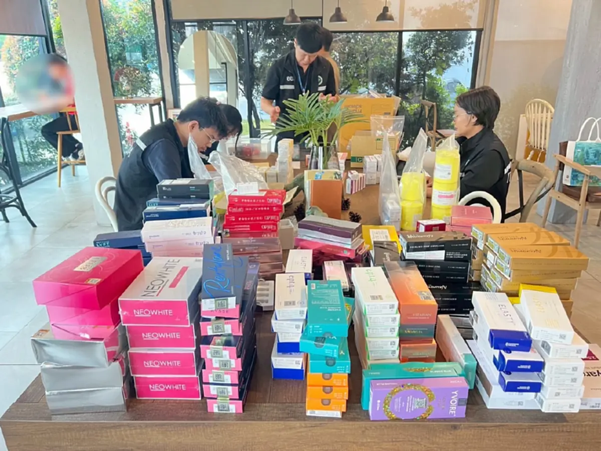 บุกคาเฟ่ย่านลาดพร้าว ซุกโบท็อก และ ฟิลเลอร์เถื่อน ส่งคลินิกทั่วไทย