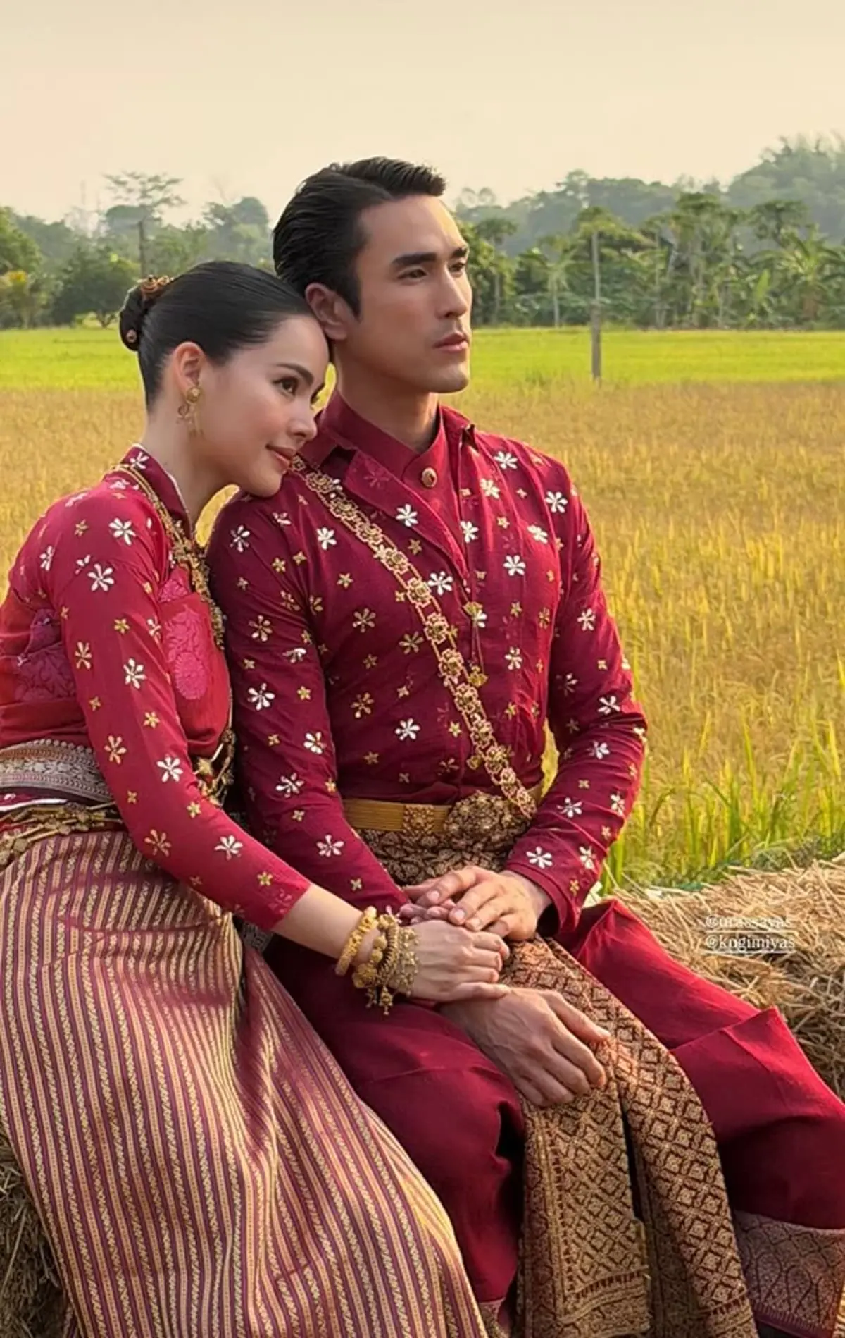 แห่จับตา ภาพล่าสุด "ณเดชน์ - ญาญ่า" บ่าวสาวป้ายแดง หรือจะมีข่าวดี ?
