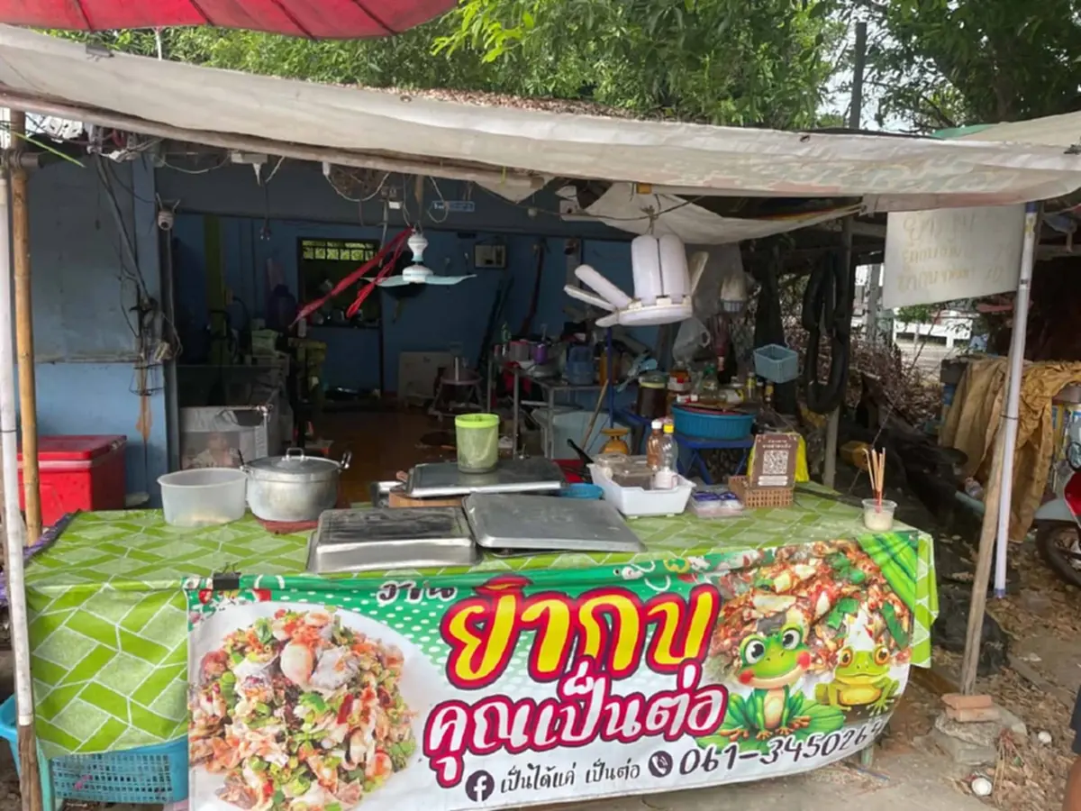 พ่อค้าสุดช้ำ! โจรย่องขโมยถังแก๊สกลางวันแสก ๆ วงจรปิดจับภาพชัด
