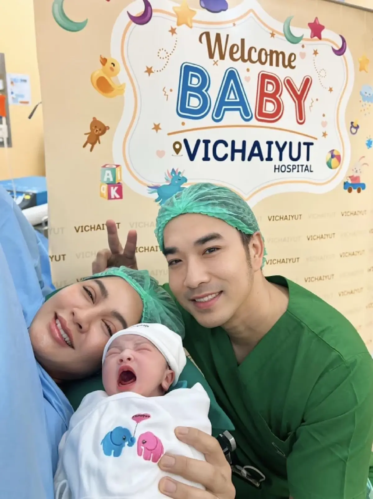 เจมส์ เรืองศักดิ์   เปิดตัวลูกสาวคนที่ 2  แฟนคลับแห่ยินดีล้นหลาม