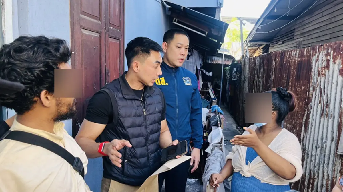 เบื้องหลัง เด็กเดินขายดอกไม้ - ลูกอมตามร้านอาหาร - สถานบันเทิง