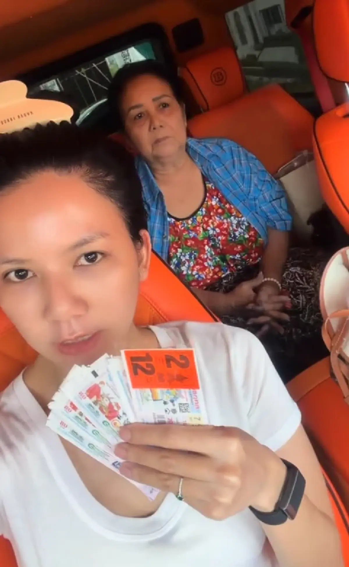 เปิดเลข จ๊ะ นงผณี แวะซื้อลอตเตอรี่ หลังผ่านจุดเกิดอุบัติเหตุพ่อ