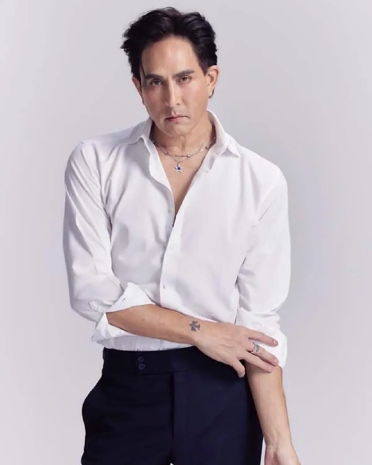 ครอบครัวทองเจือ พร้อมหน้า รุ่นพ่อแม่ลูกหลาน หล่อสวยยกบ้านจริงๆ