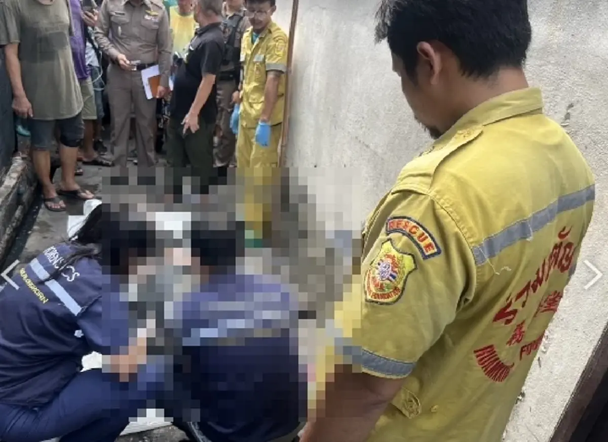 สลด! ชายวัย 50 ดับปริศนาคาซอกร่องน้ำชุมชน 70 ไร่ คลองเตย กรุงเทพฯ
