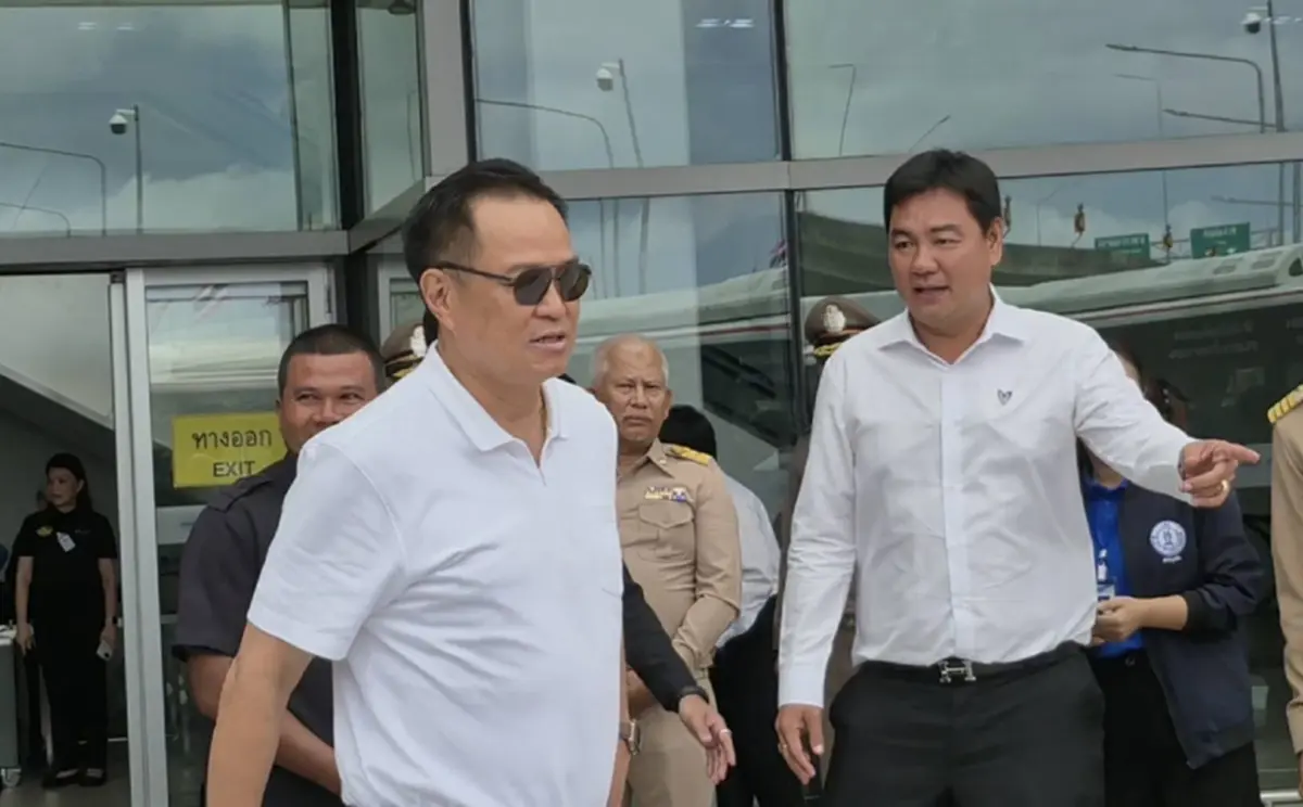 ทะเบียนรถ "อนุทิน ชาญวีรกูล" นั่ง EV Smart Bus ของ อบจ.ภูเก็ต