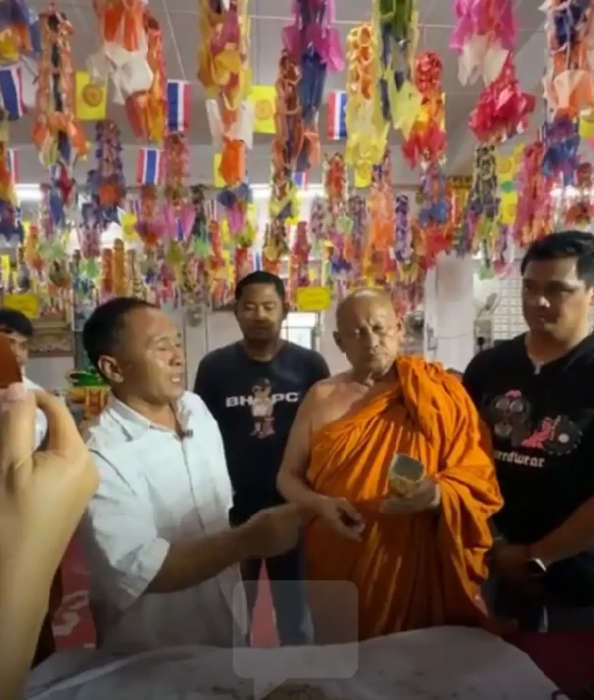 ช่างหล่อทอง ร่ำไห้ทันที นาทีผ่าพิสูจน์พระเกศทองคำ เห็นข้างใน