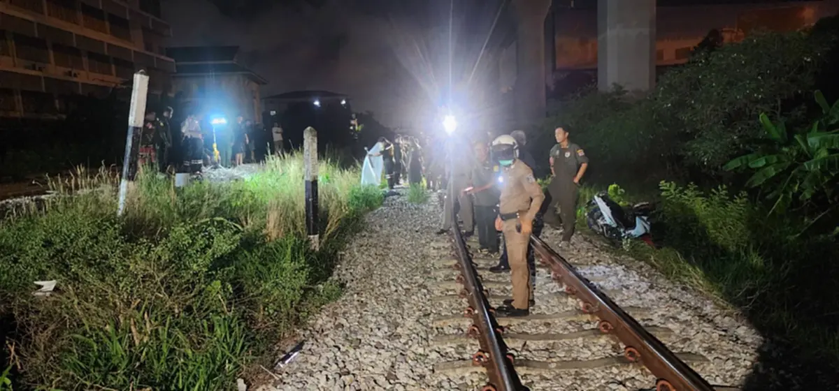  สลดกลางดึก สาววัย21 ดับคาที่เซ่นรถไฟขนสินค้าชนมอเตอร์ไซค์