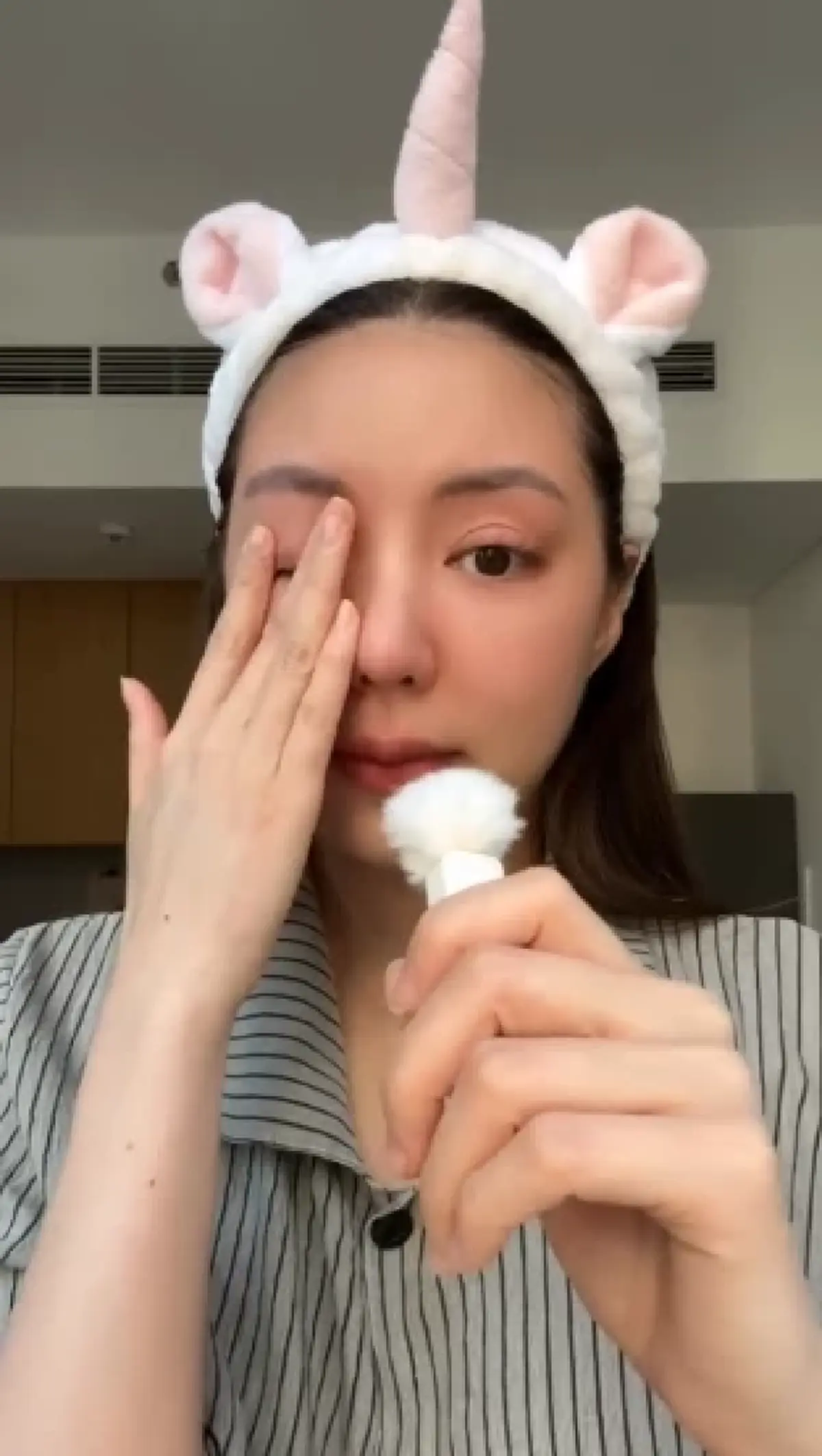 "มิว ลักษณ์นารา" ร่ำไห้เปิดใจ ไม่ได้เป็นนักแสดงแล้ว ก่อนเล่าสาเหตุ