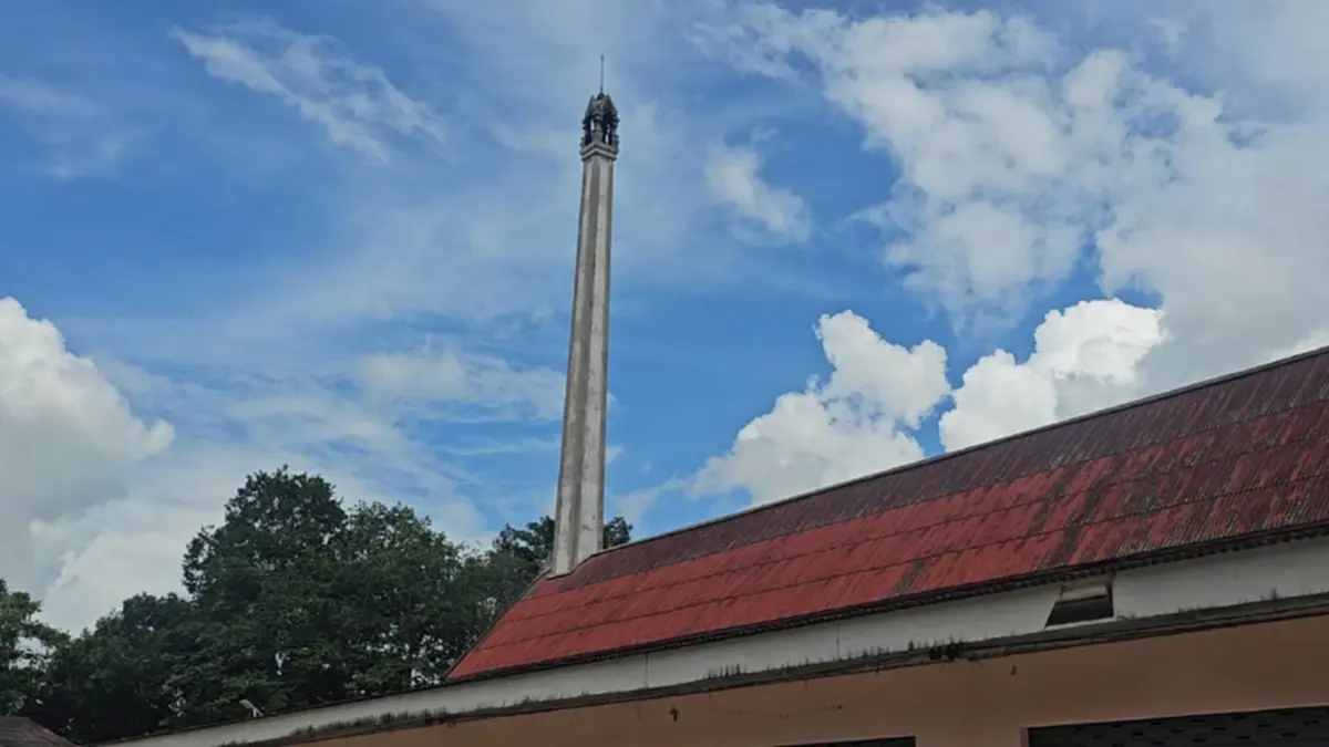 ชาวบ้านผวา! โรงงานจีนระเบิดหิน เมรุวัดร้าวหนัก หมูตับแตก