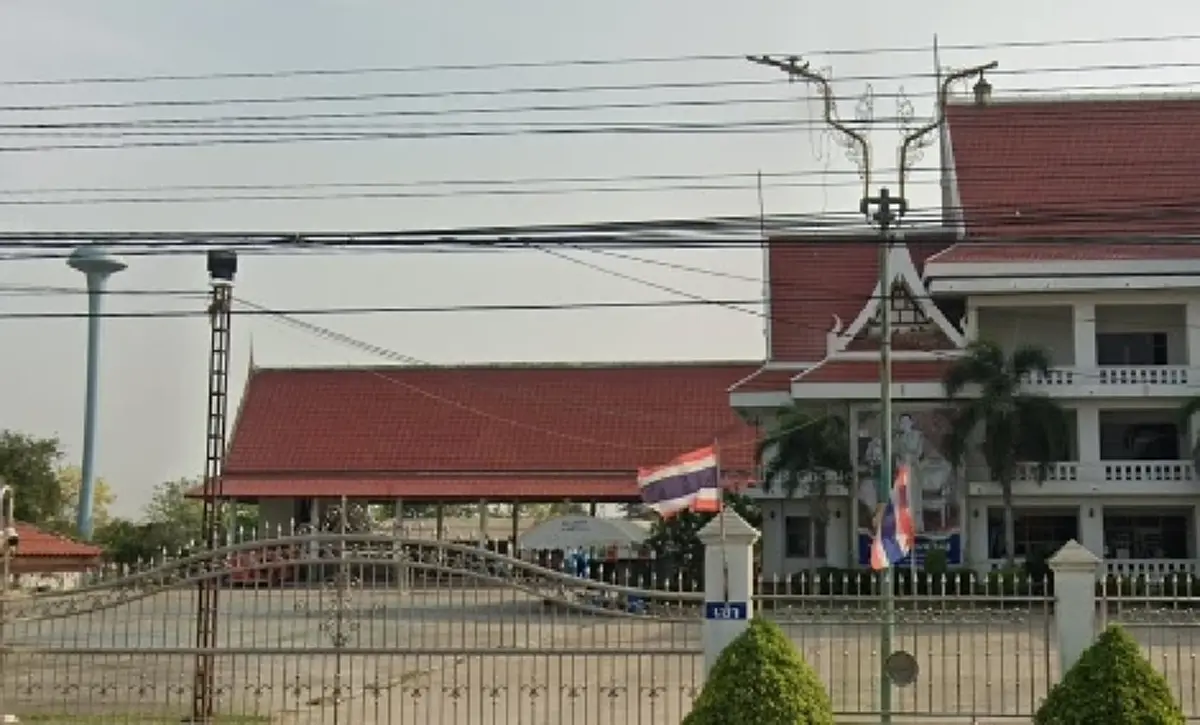อดีตนักบอลดัง โดนจ่อๆ ระยะเผาขน รู้ตัวคนทำยิ่งแตกตื่นทั้งเทศบาล