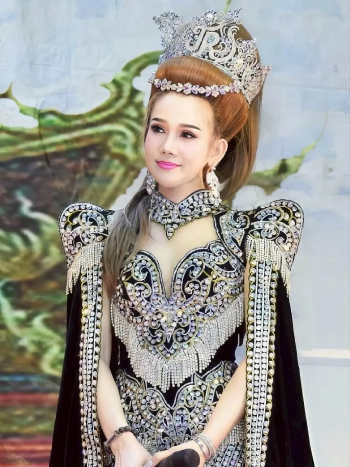  เปิดภาพล่าสุด "จิ้งหรีดขาว" วัย 50+ หน้าสดฉ่ำวับ แฟนคลับแห่อวย 