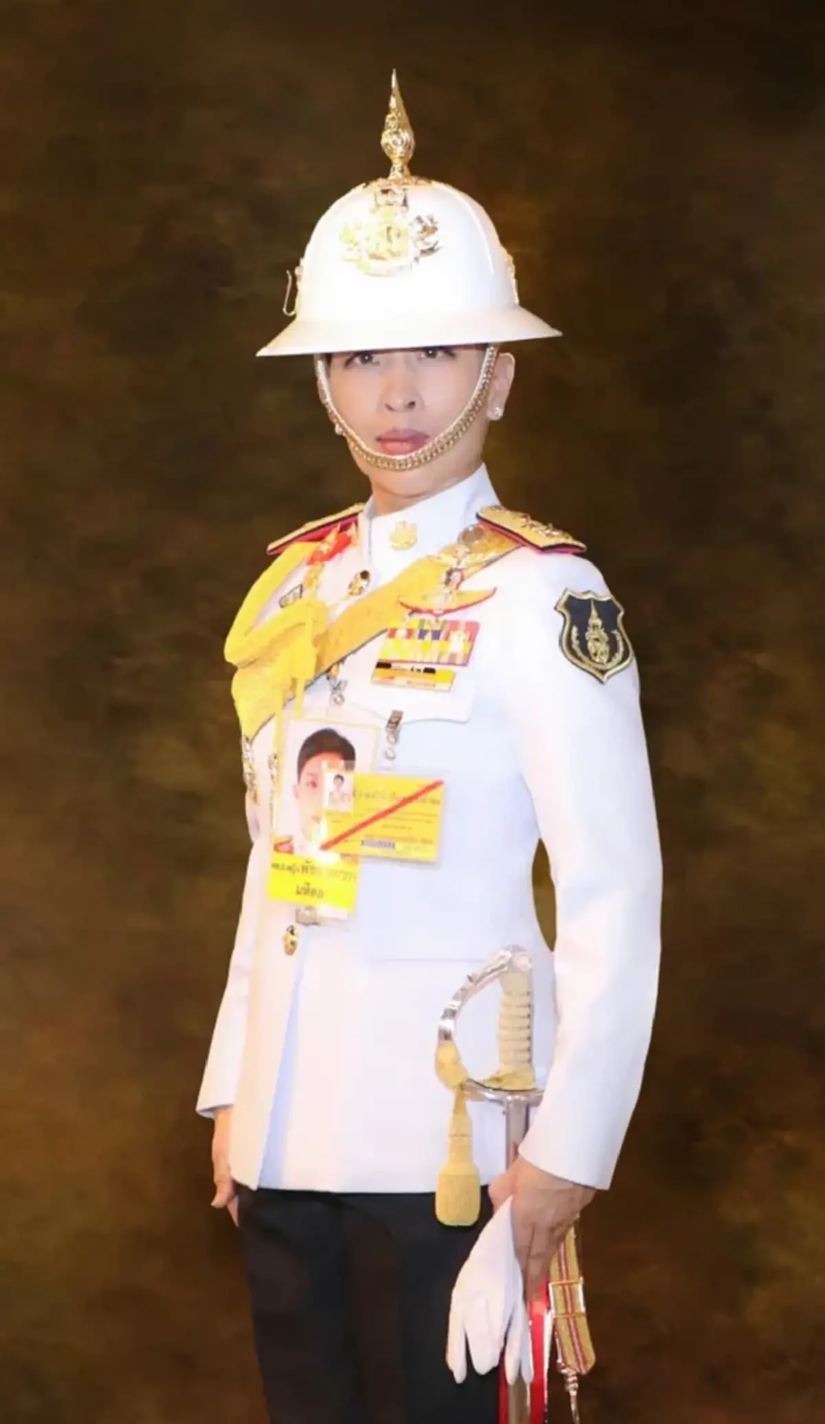 พสกนิกรร่ำไห้ น้อมส่งเสด็จขบวนเชิญพระศพ "เจ้าฟ้าพัชรกิติยาภาฯ"
