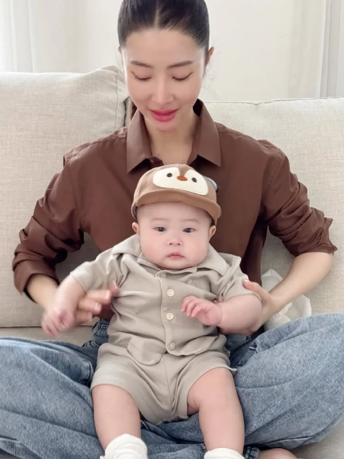 เอ็นดูไม่ไหว ลูกชาย เนย วรัฐฐา  ยิ่งโตยิ่งหล่อจ้ำม่ำ ฉายแววซุปตาร์ 