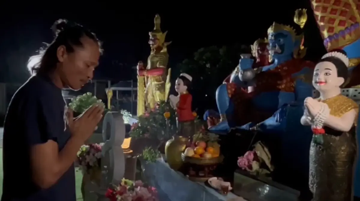 ป๋าสายเชียร์บุกขอเลขแม่ผีเสื้อสมุทร ก่อนล้วงไหได้ 3 ตัว