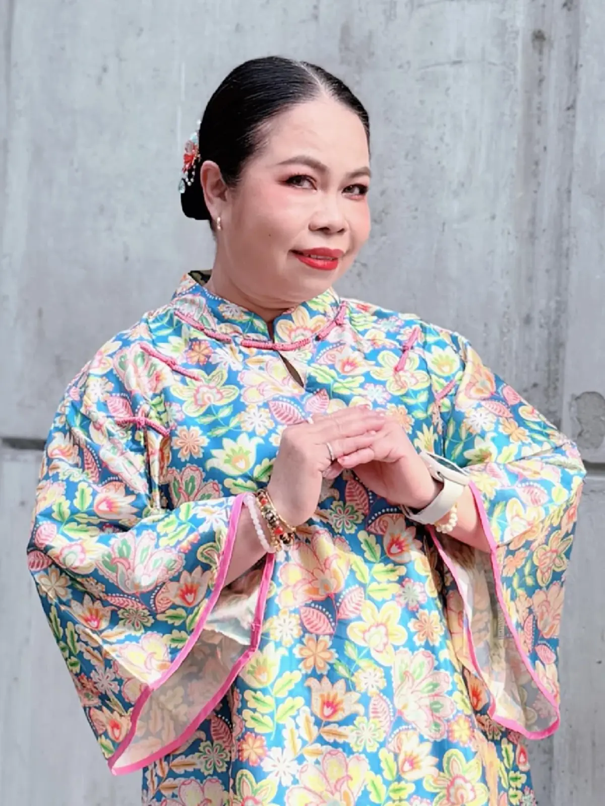 ส่อง ตุ๊กกี้ สุดารัตน์ จุดเลขธูปให้เห็นกันชัดๆ จุดได้เลขสวยมาก