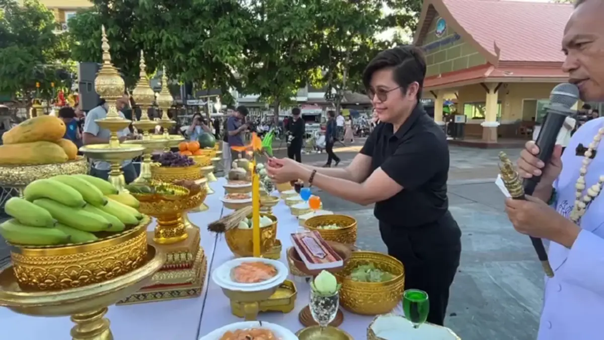 ส่องเลขธูป ททท.นครพนม ชนเลขขูดพญาศรีสัตตนาคราช คอหวยกว้านซื้อเกลี้ยง