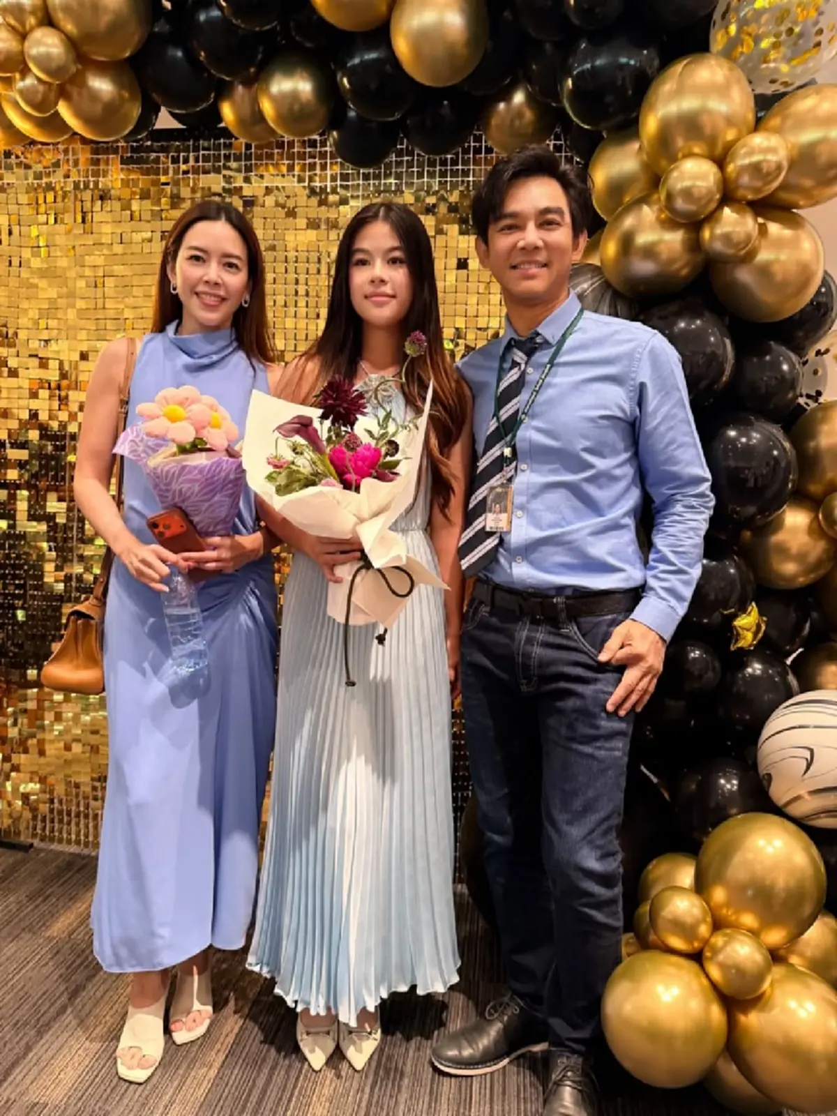 "น้องโสน" ลูกสาวมอส ปฏิภาณ วัย 14 ปี สวยออร่าพุ่งกลางงานโรงเรียน
