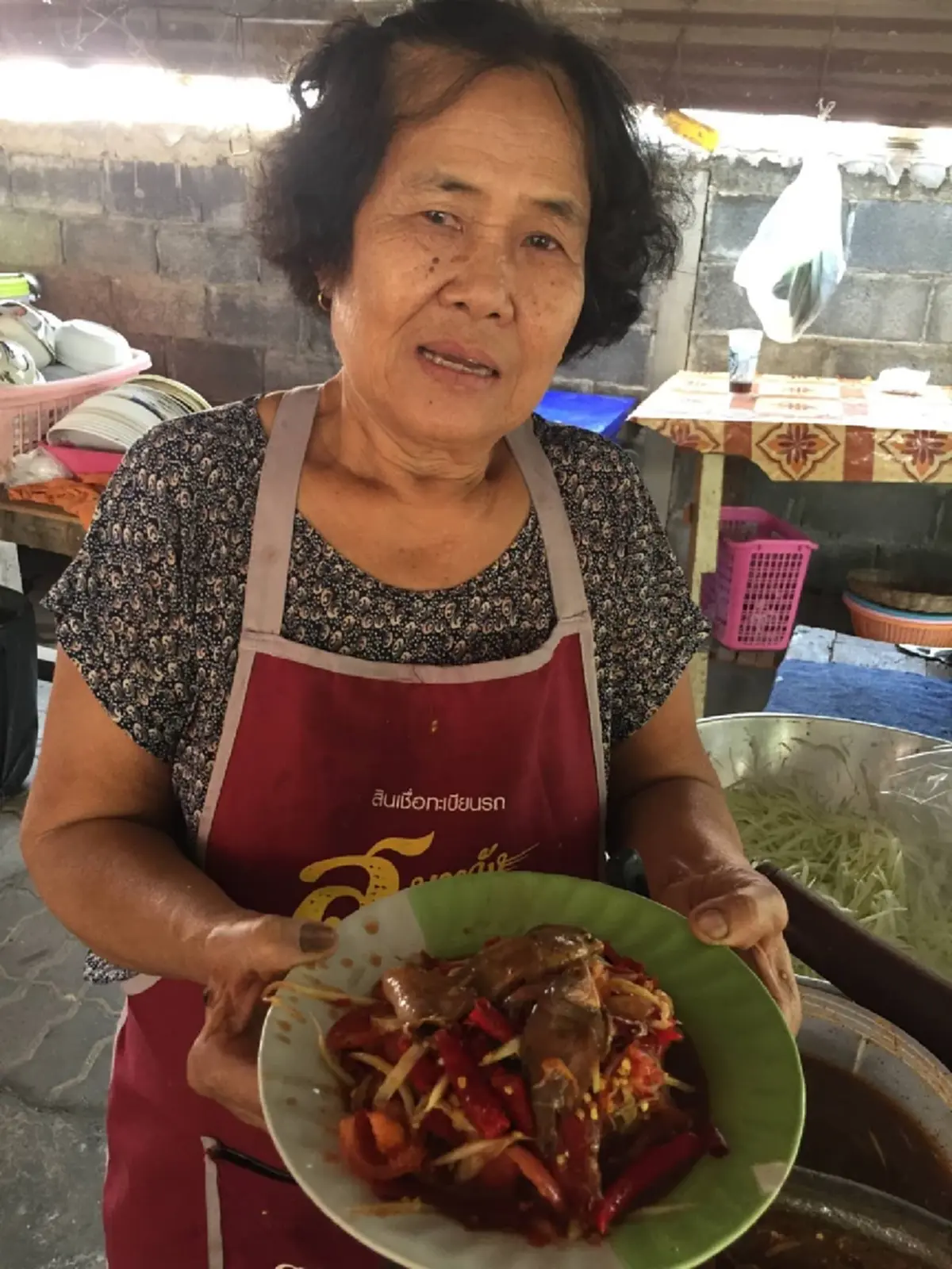 อาลัย "ยายจันทร์" ร้านส้มตำบันลือโลก เจ้าดังอุบลฯ จากไปกะทันหัน