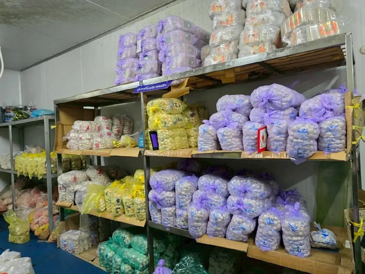 ทิ้งได้ทิ้ง ยี่ห้อหมูยอ - ลูกชิ้น ไร้ อย. หลังโรงงานเถื่อนโดนบุก