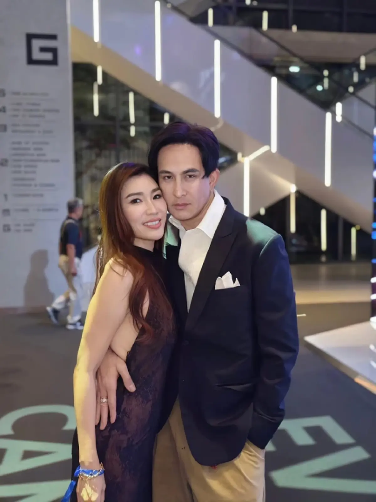 ต้นแบบรักแท้ พีท ทองเจือ โพสต์โมเมนต์ความทรงจำ ครบรอบแต่งงาน 25 ปี