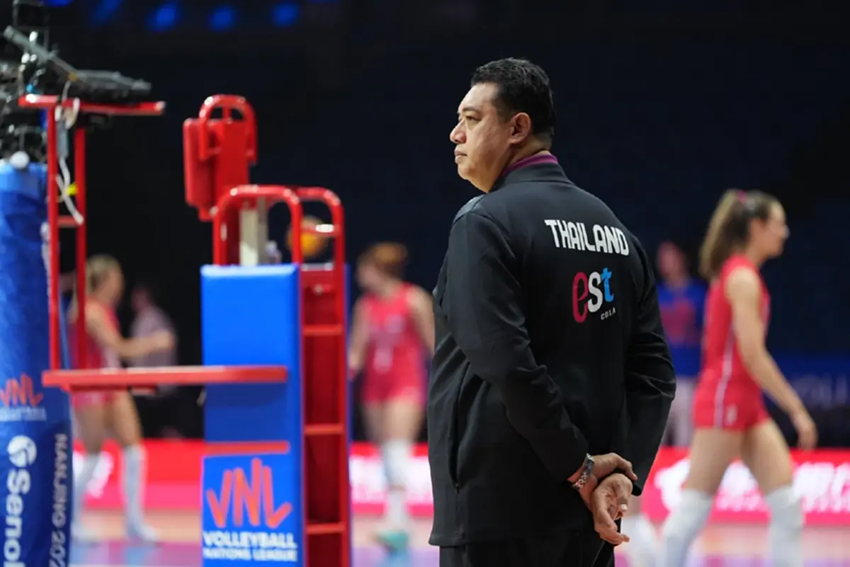 เอาหล่ะสิ โค้ชอ๊อต พูดถึงดาวรุ่ง หลังประเดิมเกมแรกพ่ายเซอร์เบีย
