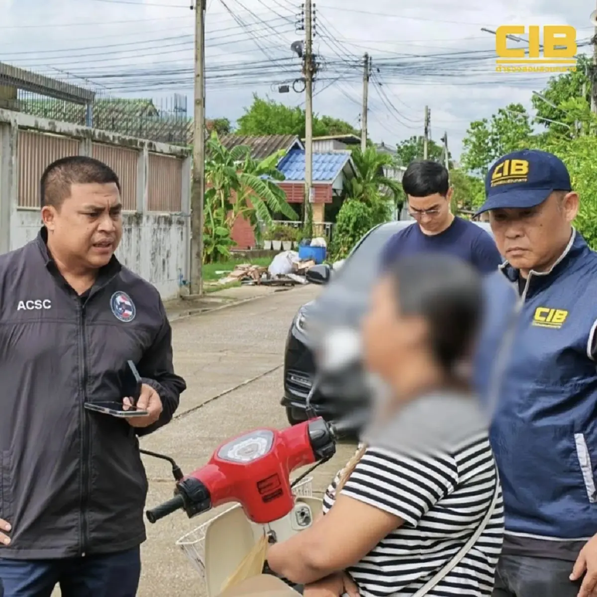 รวบ 2 ผู้ต้องหาระดับแม่ทีม “ซ้อโรส” หลอกคนไทยบังคับทำคอลฯ