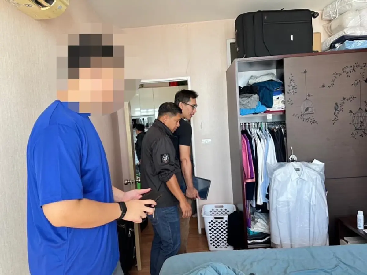 บุกค้นที่พัก "แอร์สาวไทย" แกะรอยเครือข่ายเฮโรอีนข้ามชาติ