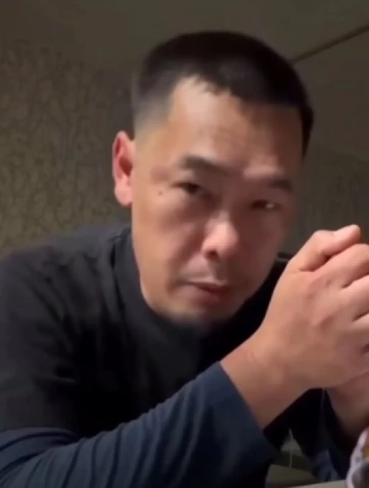 หนุ่มลาวกร้าว น้ำจิ้มซีฟู้ด แท้จริงคือ แจ่วส้ม ไทยอย่ามาเคลม