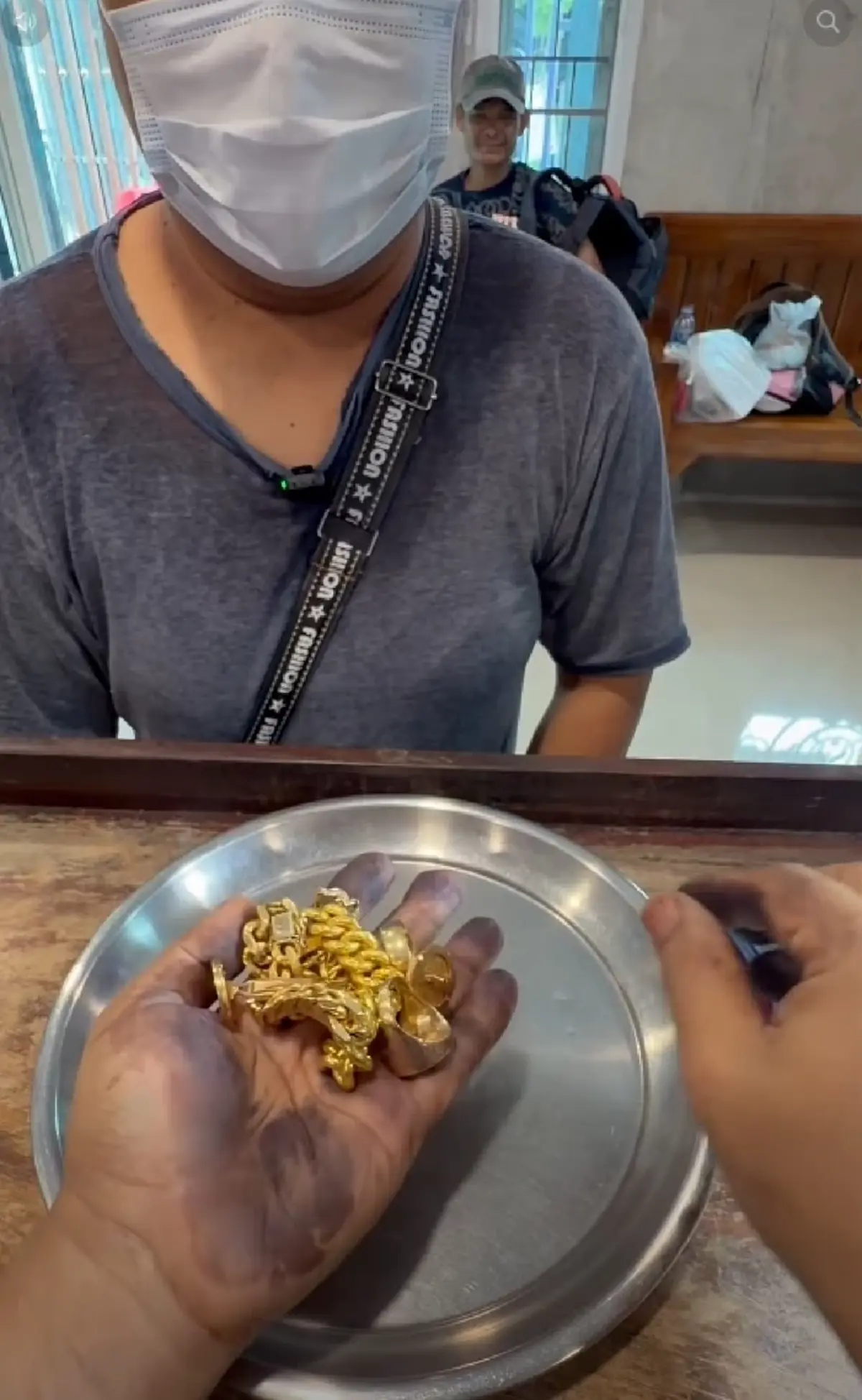 ชีวิตพลิก สาวซื้อ "ทองเหลือง" 1,000 บาท ผ่านไป 15 ปี กลายเป็นทอง 8 แสน