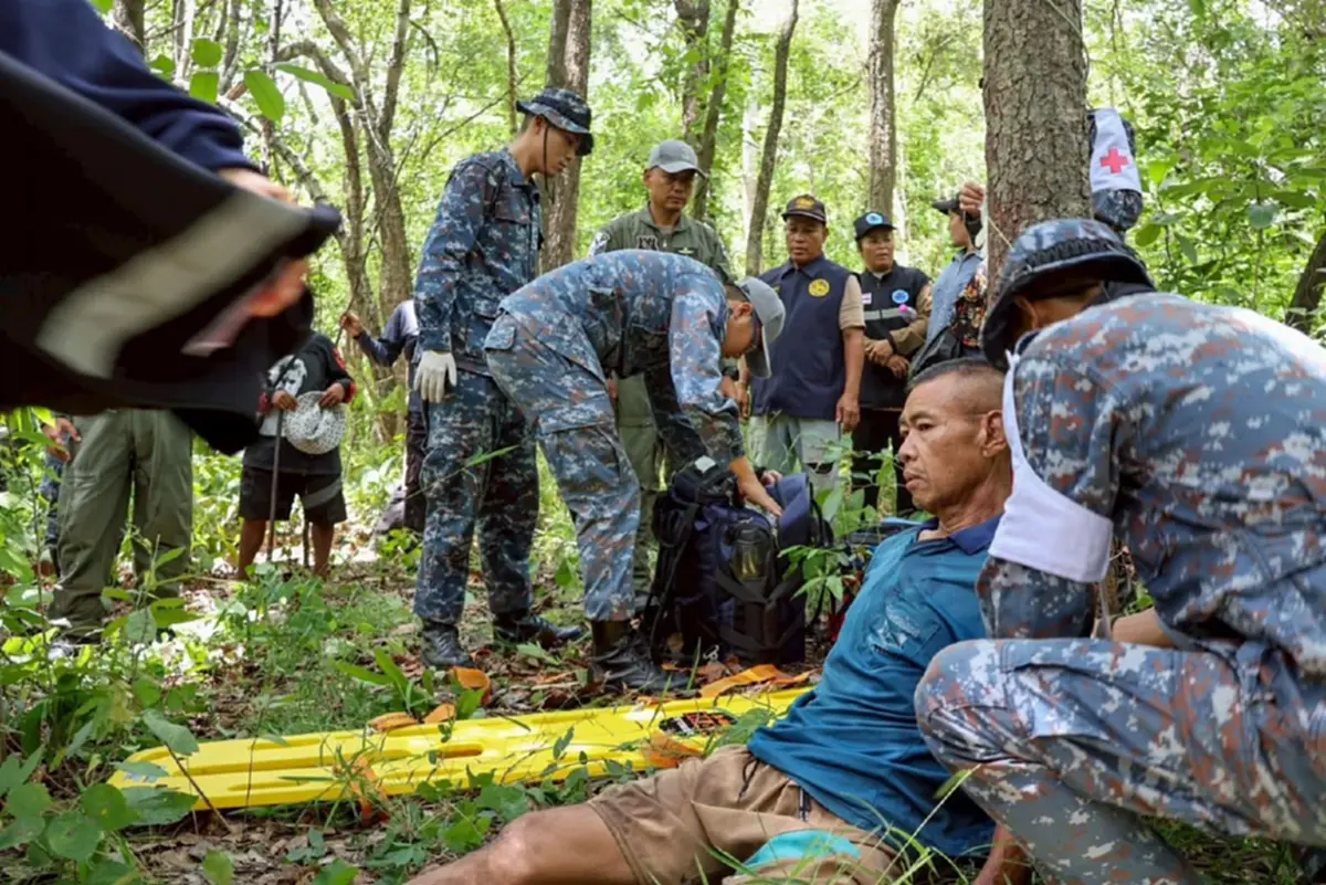 กองบิน 3 ระดม "โดรนพระราชทาน" ค้นหาผู้สูญหายในป่าชุมชน จนพบตัว