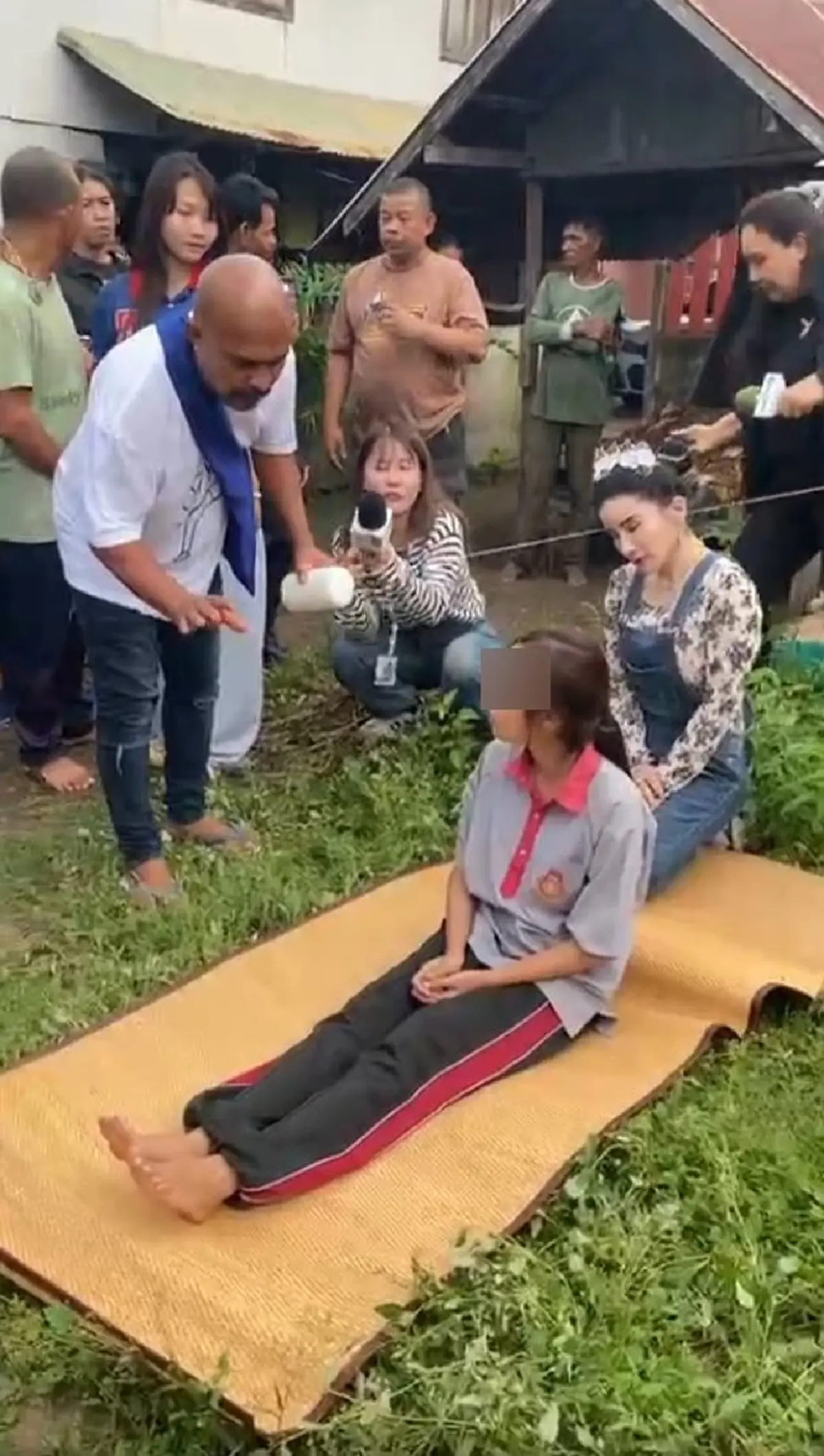 ผีทหารเขมรสิงร่างสาวไทย "หมอปลา" บุกพิสูจน์หารือวันทุบเจดีย์
