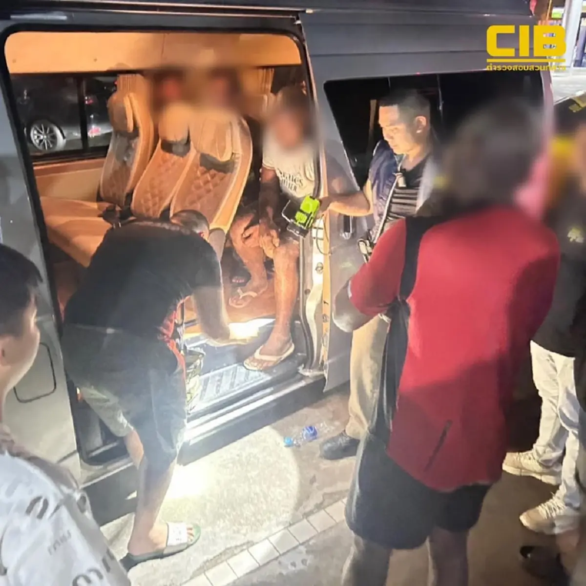 สกัดด่วน! รถตู้ขน 9 เหยื่อสแกมเมอร์ข้ามชาติ หวิดส่งข้ามแดน