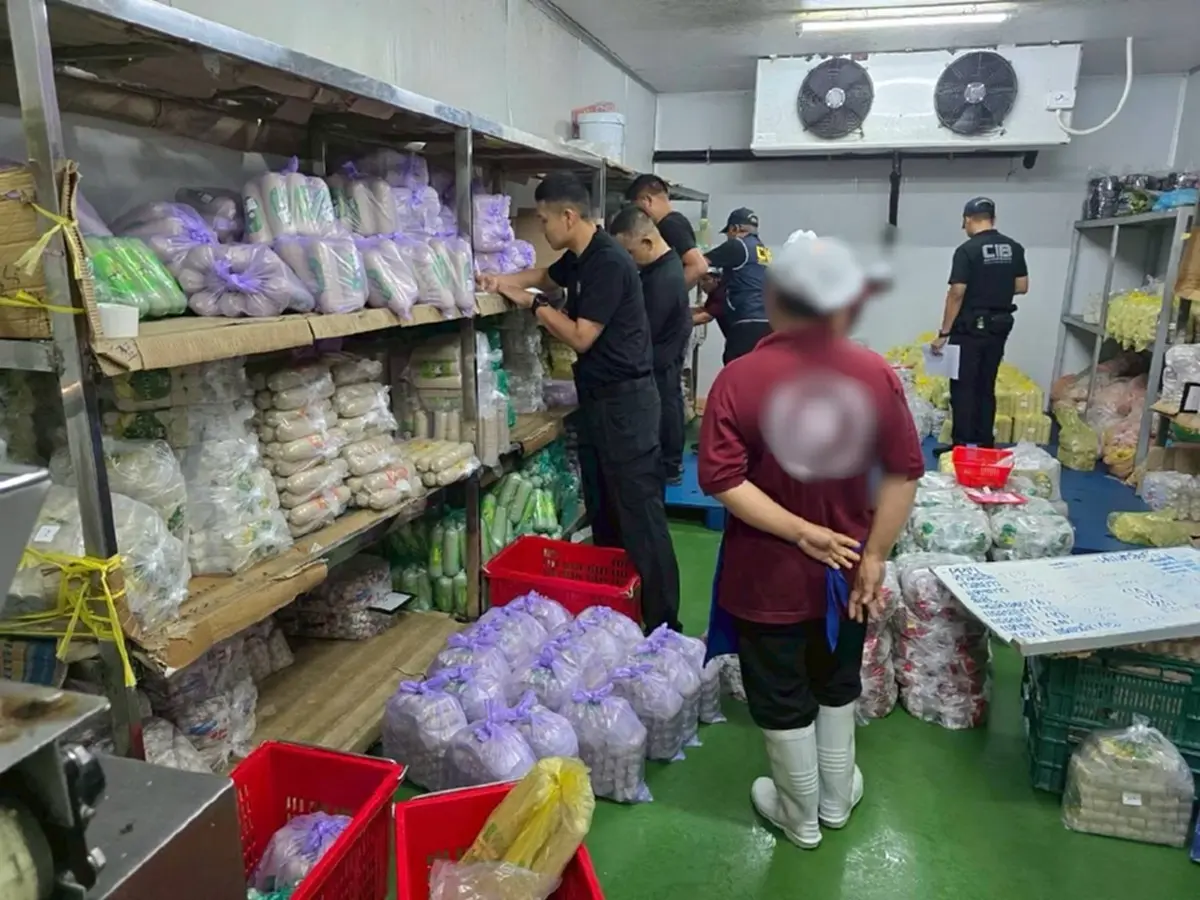 บุกทลายโรงงานดัง ผลิตหมูยอ-ลูกชิ้นเถื่อน 20 ยี่ห้อ ส่งขายทั่วไทย