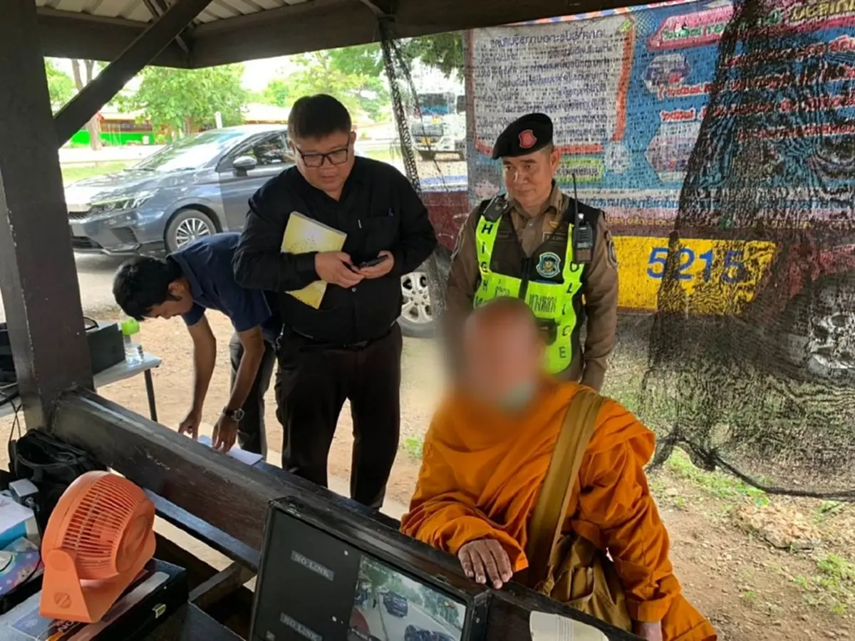 จับสึกคาด่าน พระซิ่ง ค้นมือถือตกใจ วีกรรมแสบเป็นหางว่าว