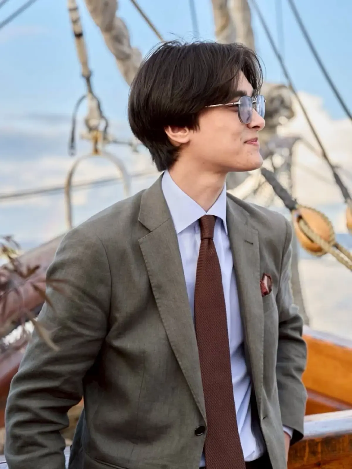 ส่องภาพล่าสุด "เฮนรี่" ลูกพี่ลูกน้อง "ญาญ่า" หล่อละมุนแย่งซีน 