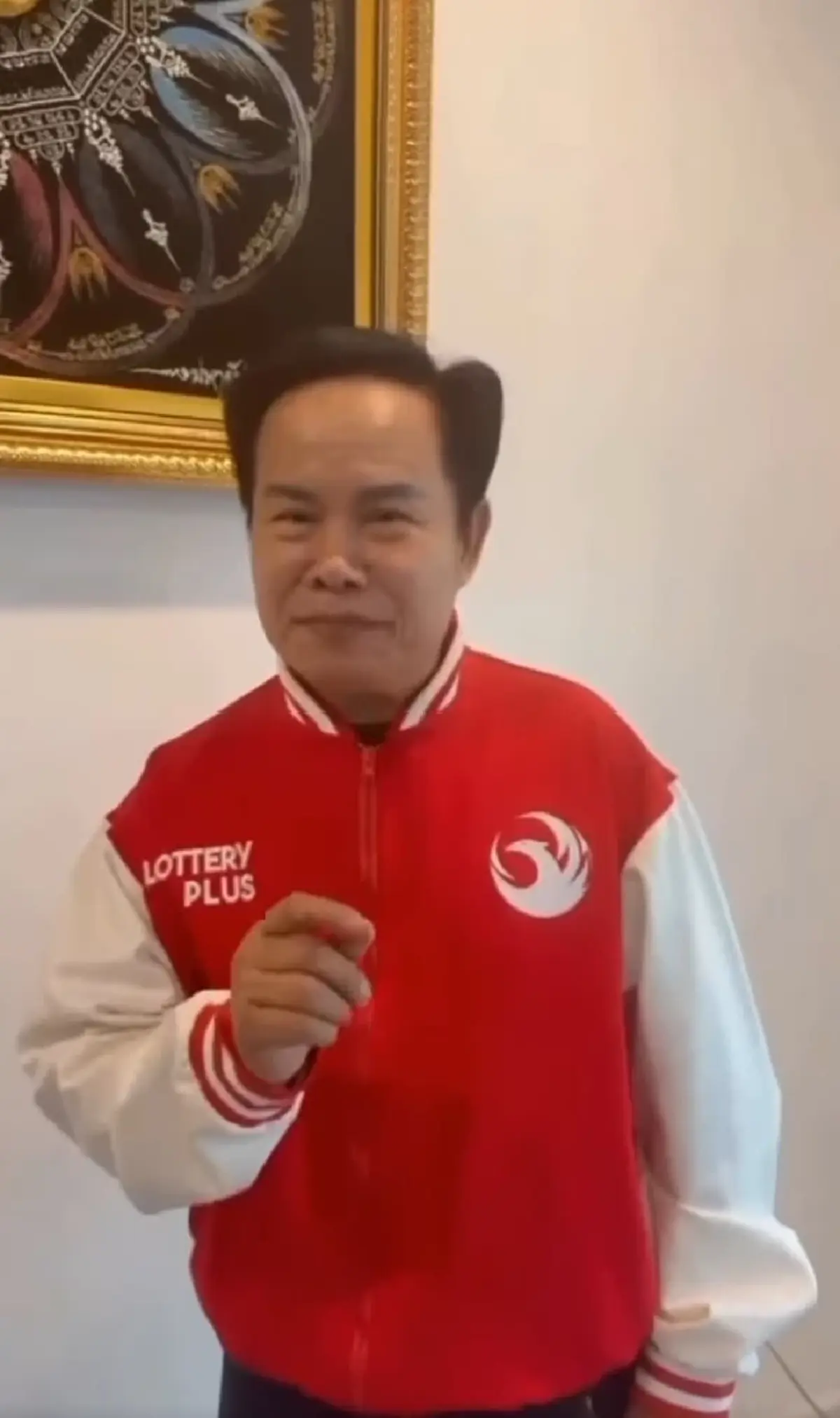มนต์สิทธิ์ คำสร้อย โชว์จุดเลขธูปมงคล สะดุดตาเลขที่ได้