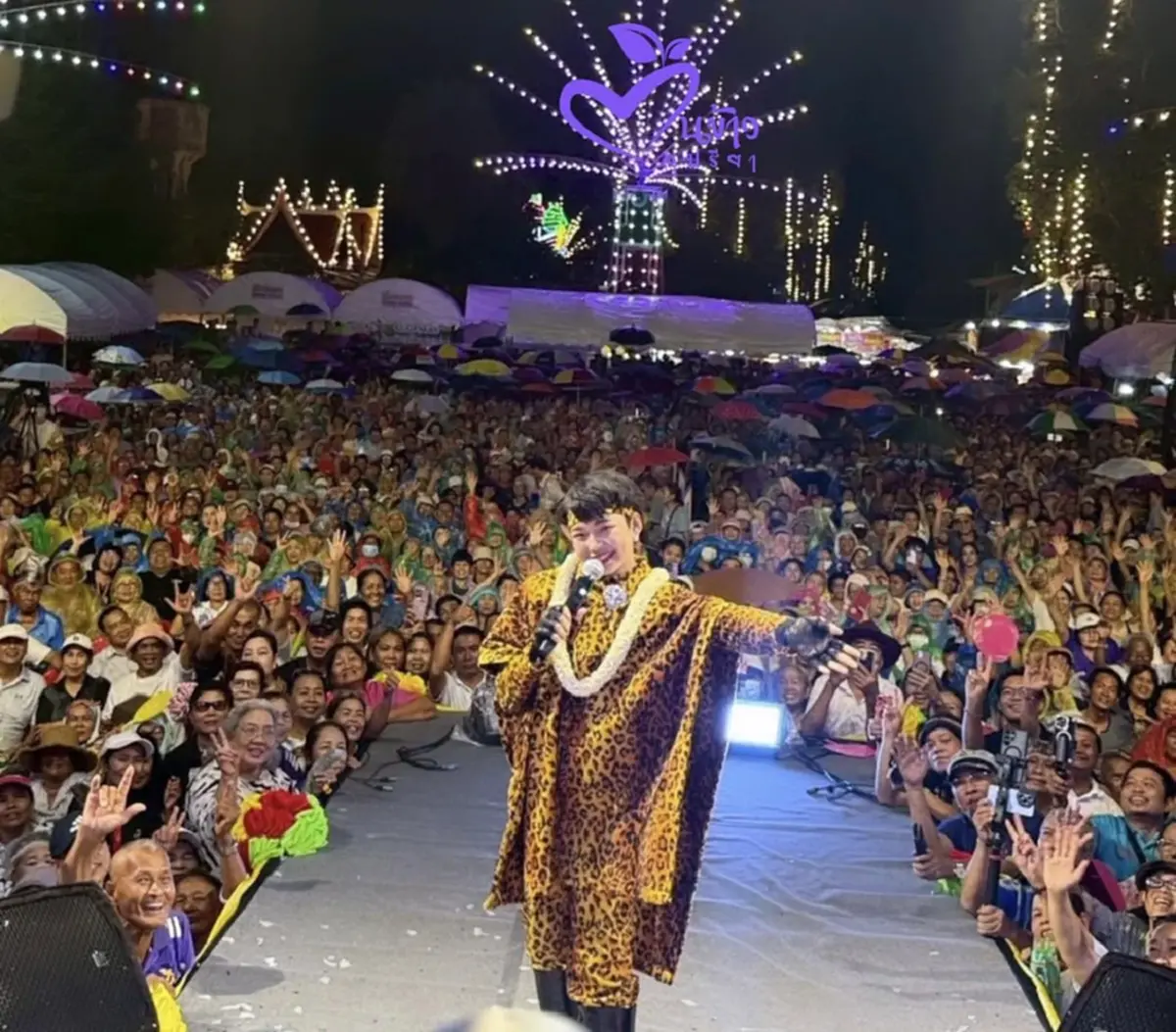 ส่องเลข ต้นข้าว สุปรียา ล้วงไหงานรำลึก 34 ปี พุ่มพวง ดวงจันทร์