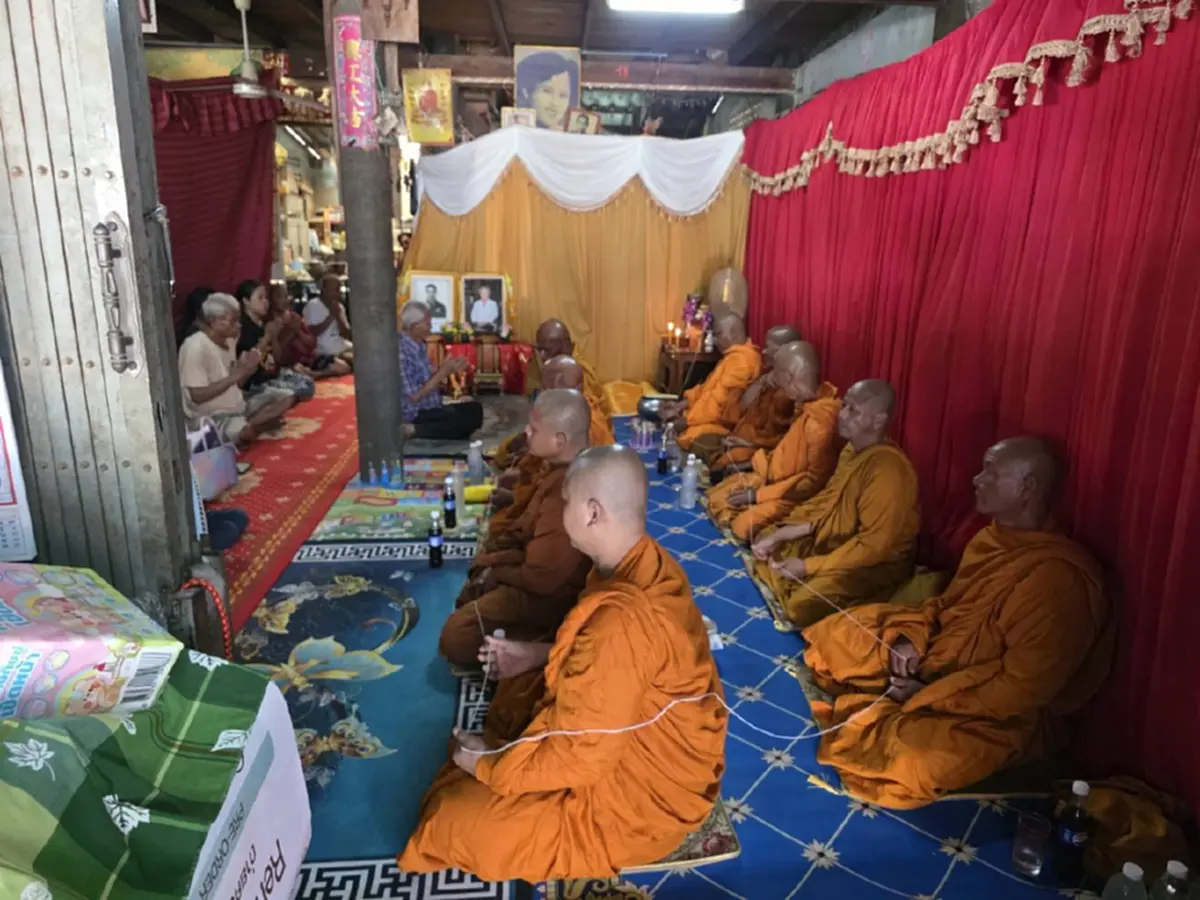 ฮาลั่น! พระสวดจบเกือบฉันเพล ก่อนรู้ความจริงว่า "มาผิดบ้าน"