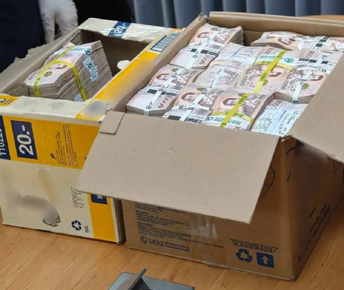 ด่านแม่สายสกัดเงินสด 23 ล้าน! ซุกกล่องพัสดุในรถ เตรียมข้ามชายแดน