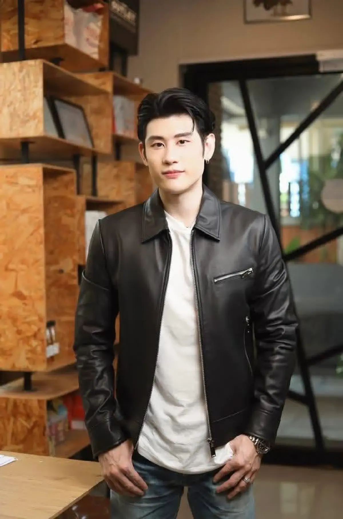 TOP 3 ราศี หมอไวท์ เคาะครึ่งปีหลังดวงพลิก รวยพุ่งพรวดหยุดไม่อยู่