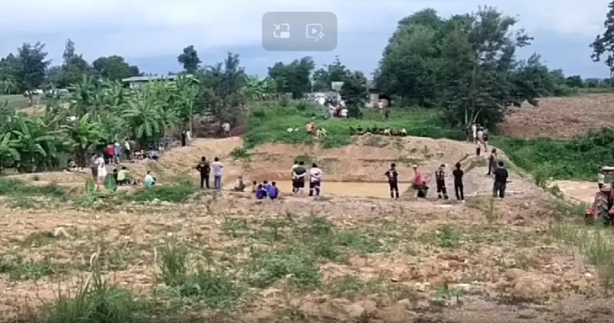 นาทีใจหาย! เด็ก 10 ขวบลงเล่นน้ำคลายร้อน ก่อนจมหายต่อหน้าเพื่อน